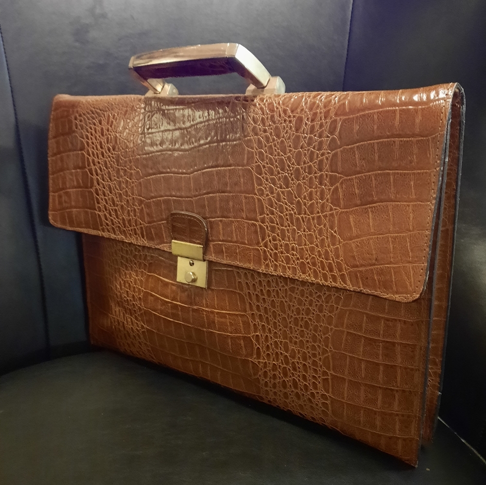 BRIEFCASE/DOCUMENT BAG